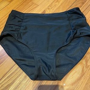 Ruched black bathing suit bottom